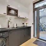 Authentic Apartment - 2Br-6P - Moulin Rouge
