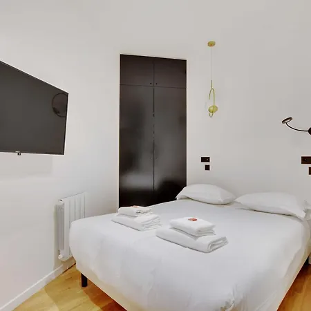 Authentic - 2br-6p - Moulin Rouge Parigi